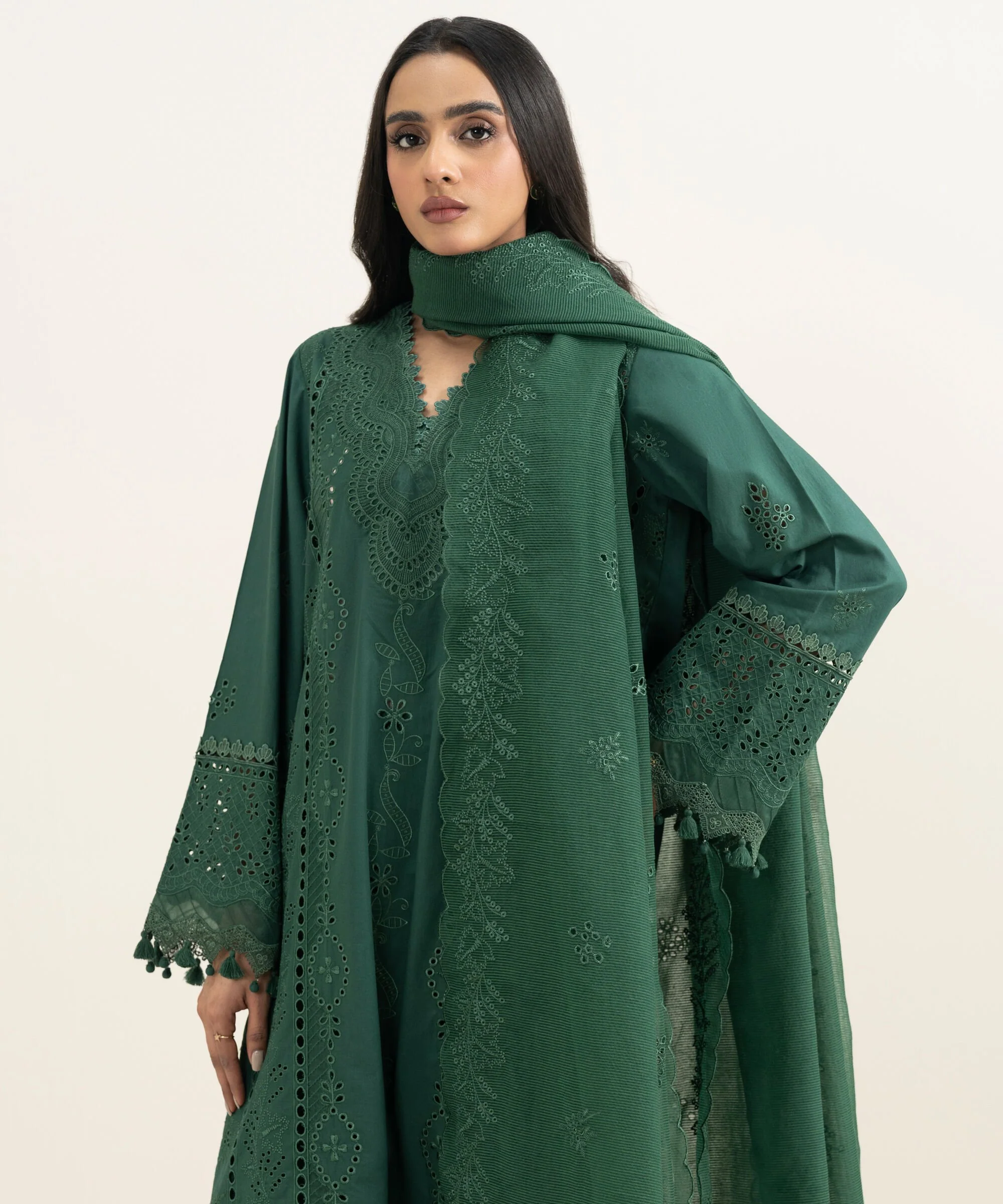 Sapphire U3PESUS26V08 Embroidered Dobby Suit Eid 1 2026