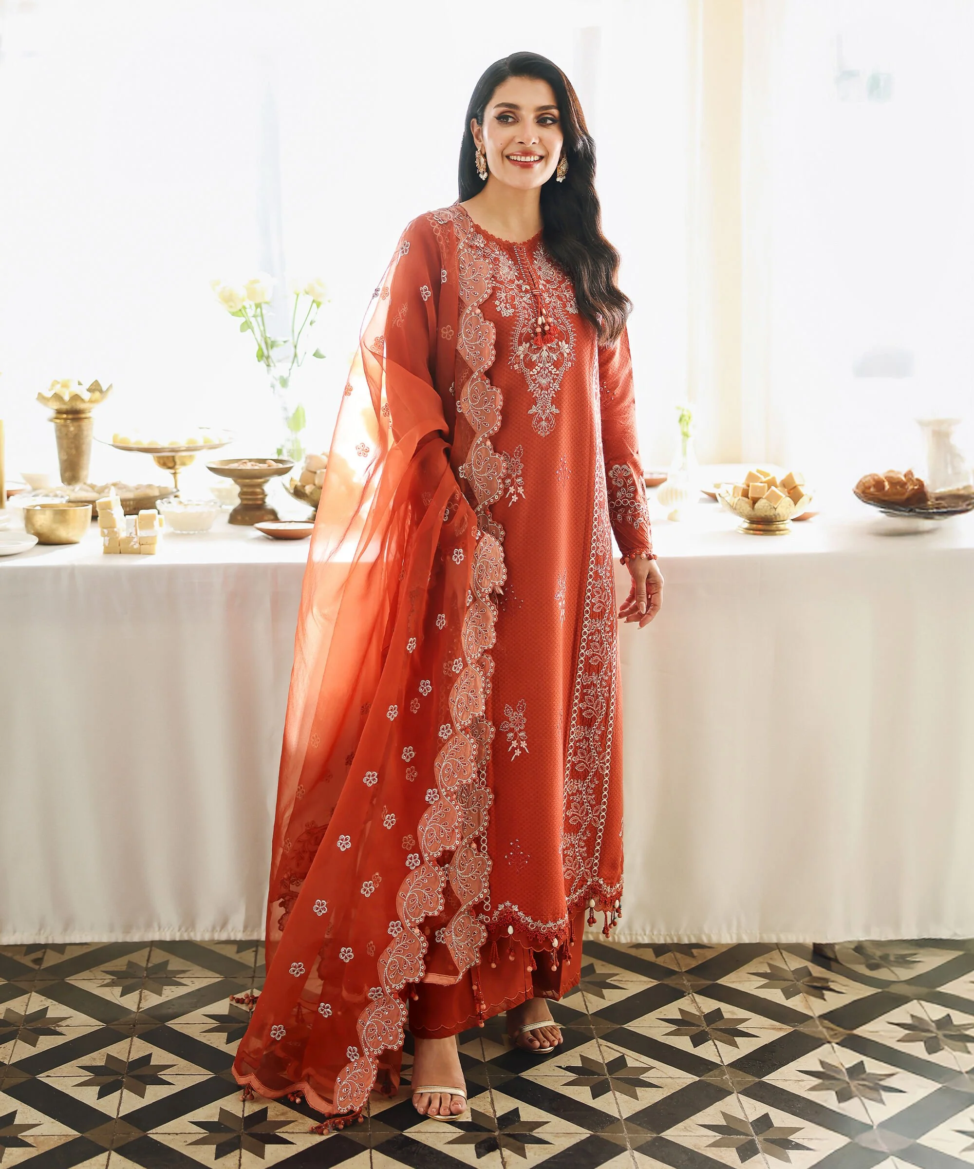 Sapphire U3PESUS26V15 Embroidered Lawn Suit Eid 1 2026