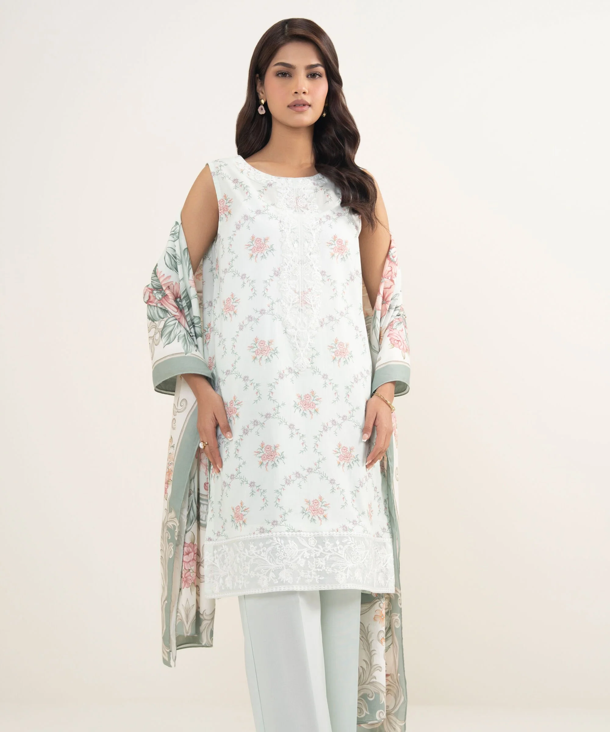 Sapphire U3PESUS26V19 Embroidered Dobby Suit Eid 1 2026