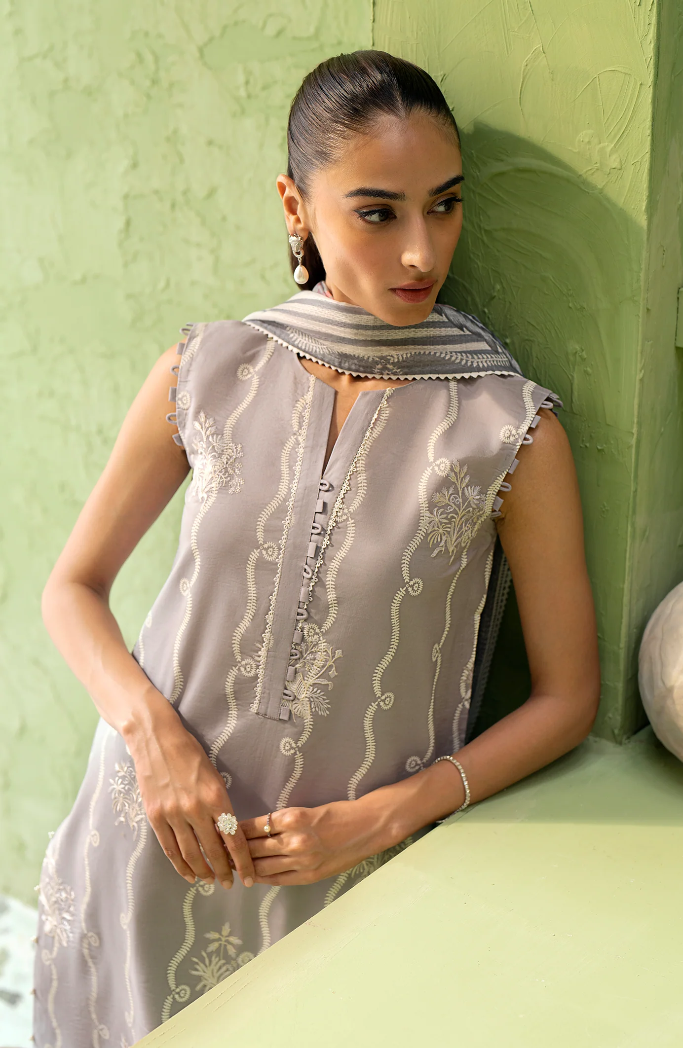 Seran Gris Artisan Summer 2025 - Image 2