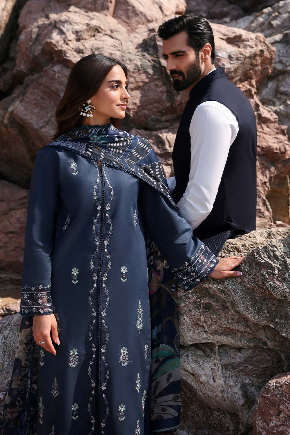 Seran Meral Afsanah Spring Summer Lawn 2025 - Image 2