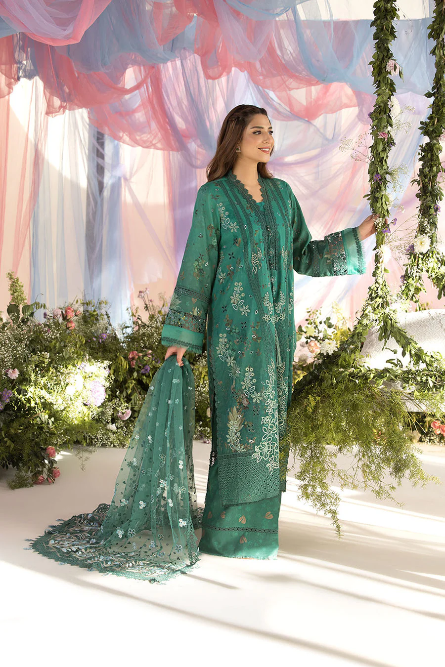 Sobia Nazir Design 15B Luxury Lawn 2025 - Image 2