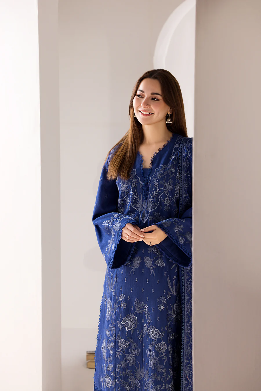Sobia Nazir Design 3A Winter Shawl 2024 - Image 2