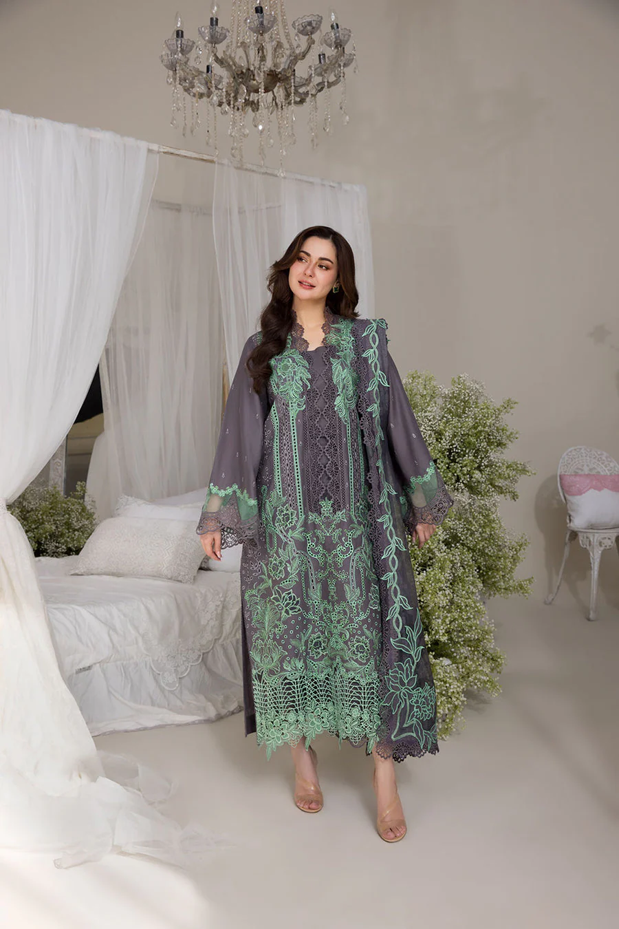Sobia Nazir Design 3B Luxury Lawn 2025