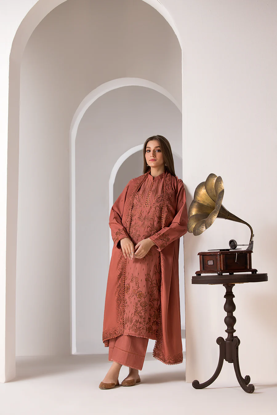 Sobia Nazir Design 3B Winter Shawl 2024 - Image 2