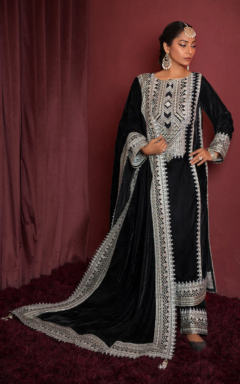 Thread & Motifz Ready To Wear 3pc Suit 66 Velvet Pret 2024