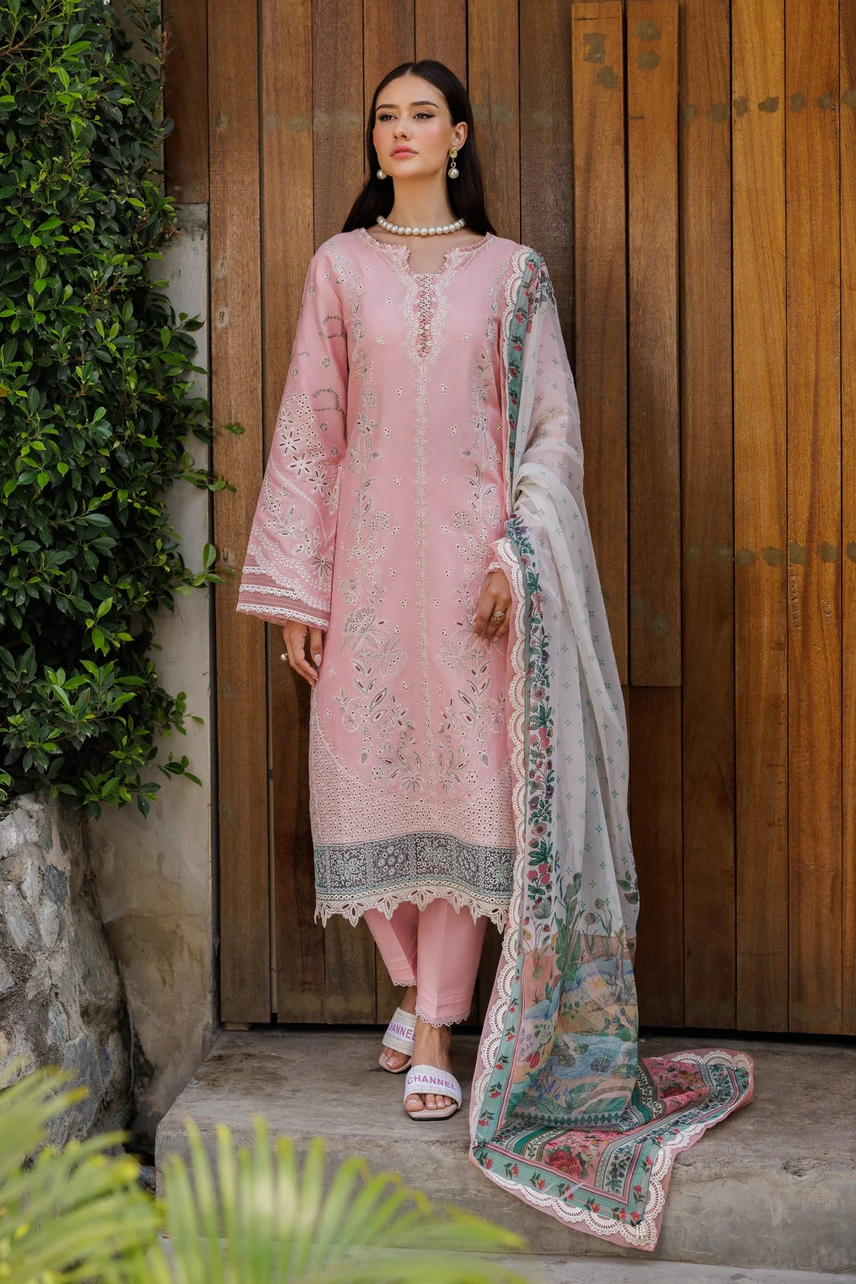 Xenia Turin Luxury Lawn 2025