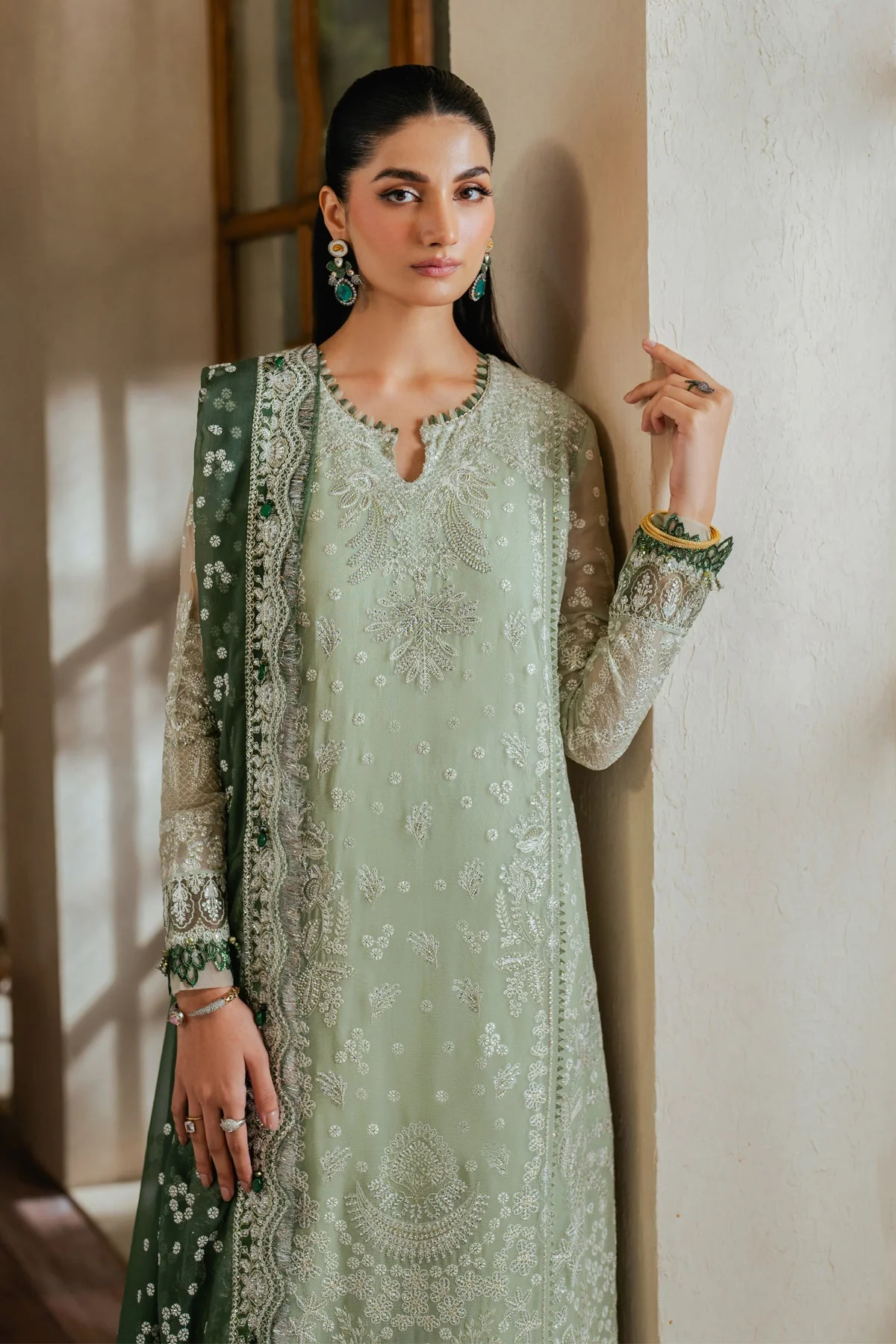 Xenia Verdura Niran Formals 2025 - Image 2