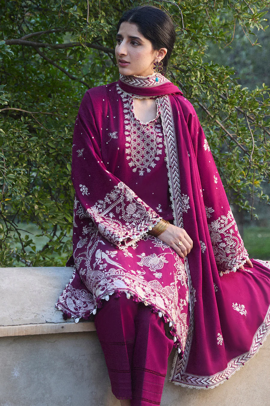 Zaha Afreen (ZW24-12) Winter Collection 2024 - Image 2