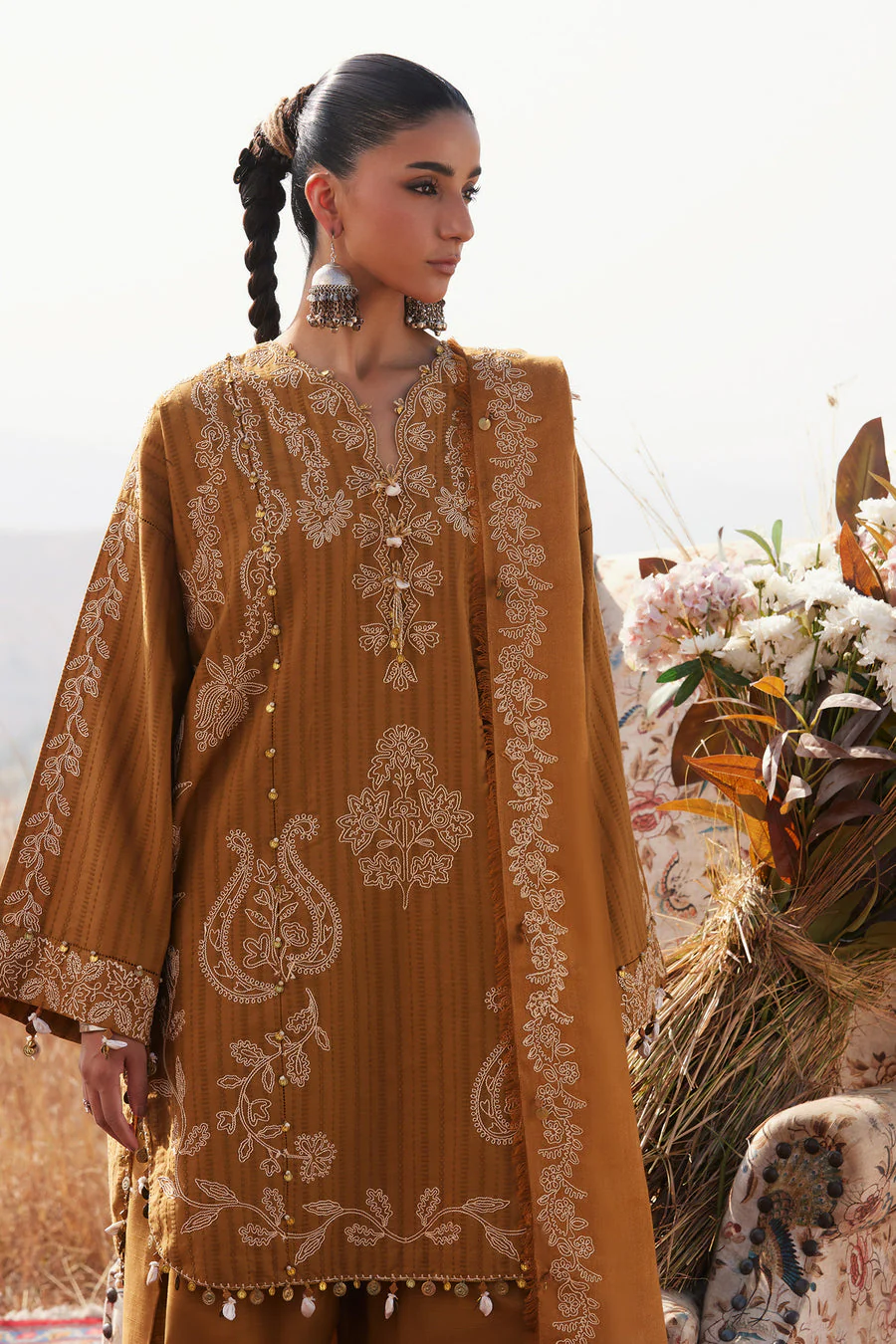 Zaha By Khadija Shah Heer (ZW25-10) Winter Collection 2025 - Image 2