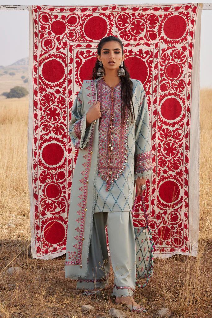 Zaha By Khadija Shah Nayab (ZW25-06) Winter Collection 2025