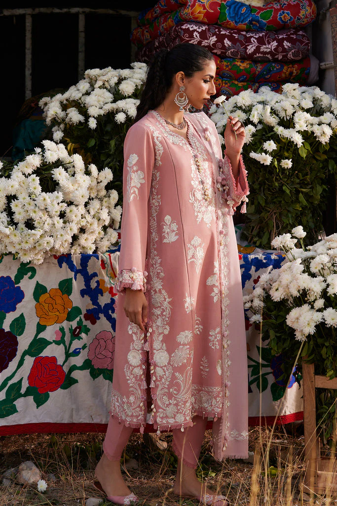 Zaha By Khadija Shah Nira (ZW25-05) Winter Collection 2025