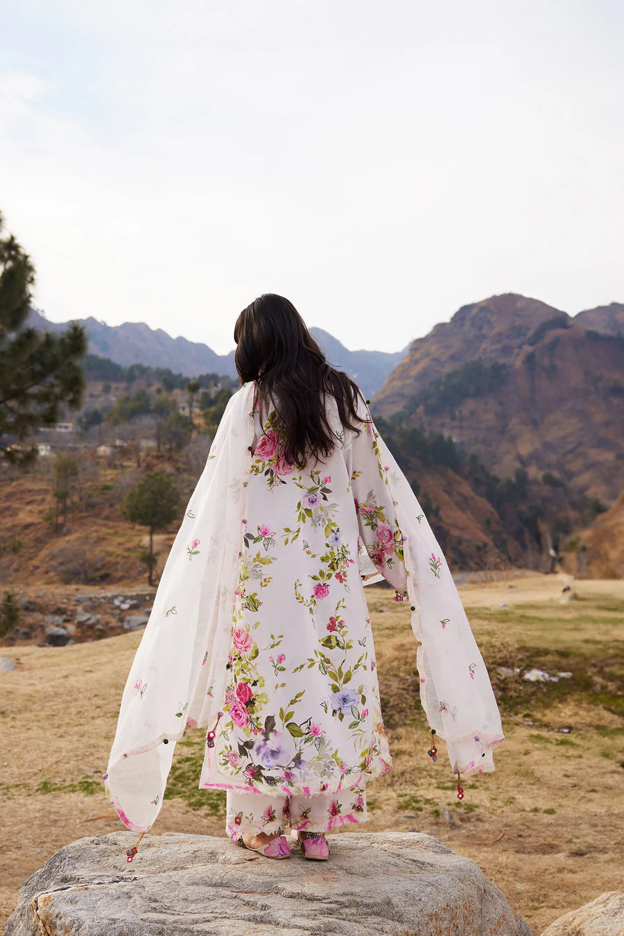 Zaha By Khadija Shah ZL26-11 A Meili Lawn 2026 - Image 3