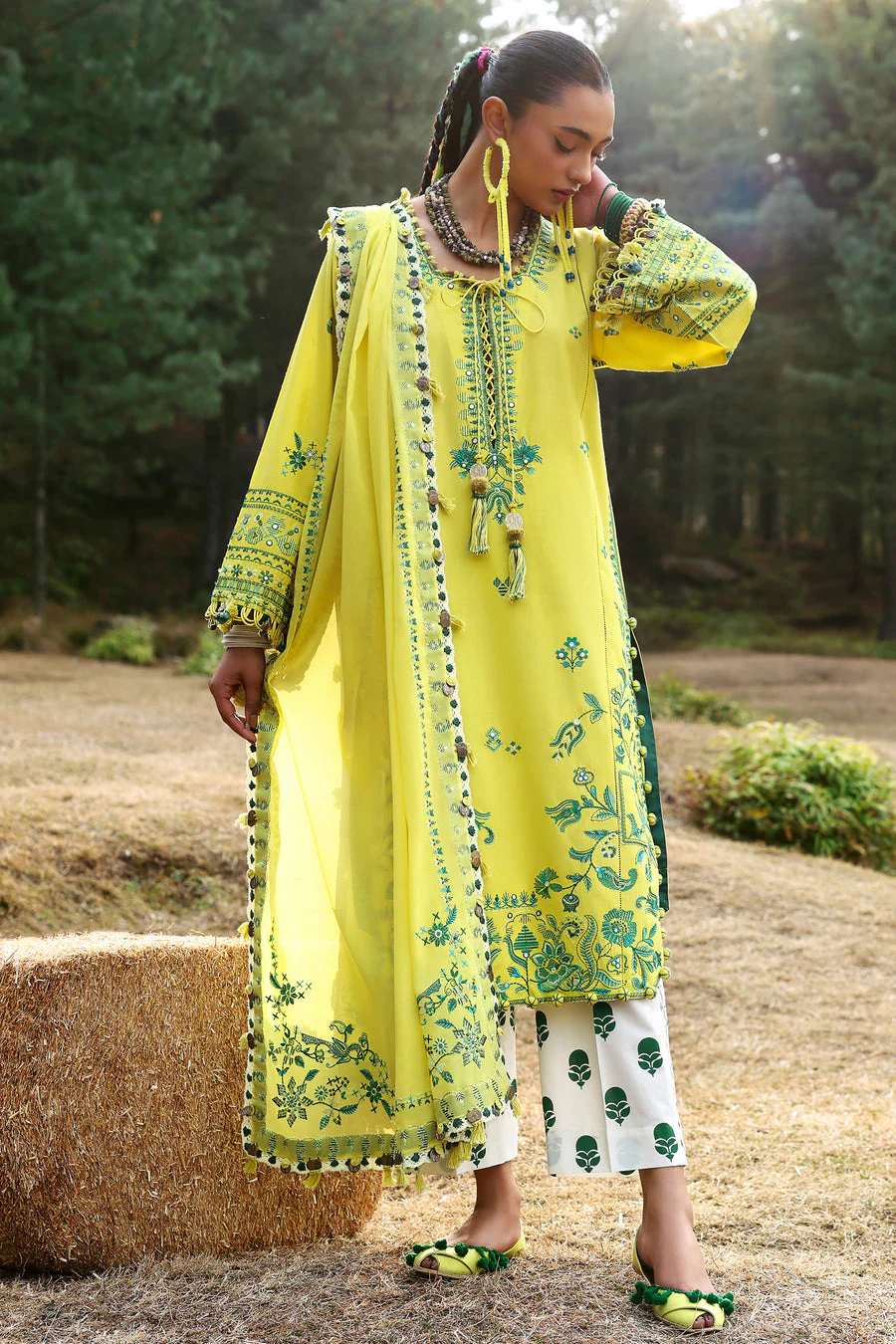 Zaha  Elaya (ZL25-10 B) Neelam Lawn 2025