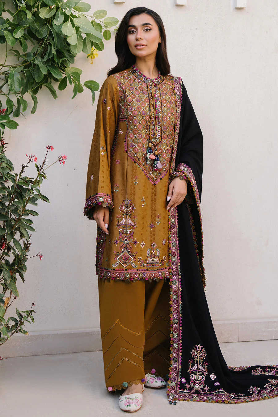 Zaha Gulzar (ZW24-03) Winter Collection 2024