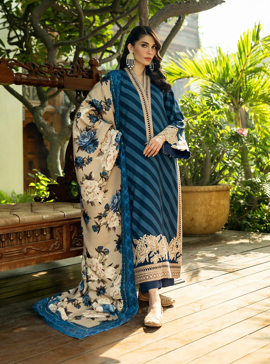 Zainab Chottani Alayna Winter Shawls 2024 - Image 2