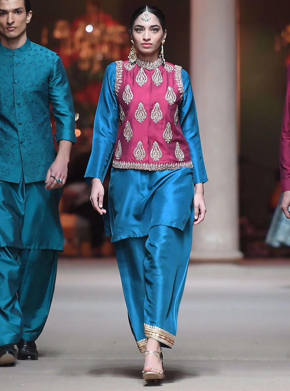 Zainab Chottani Amal Semi Formals 2025 - Image 2