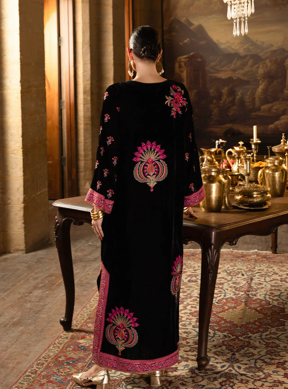 Zainab Chottani Belle Kaftan Velura Velvet Edit 2025 - Image 2