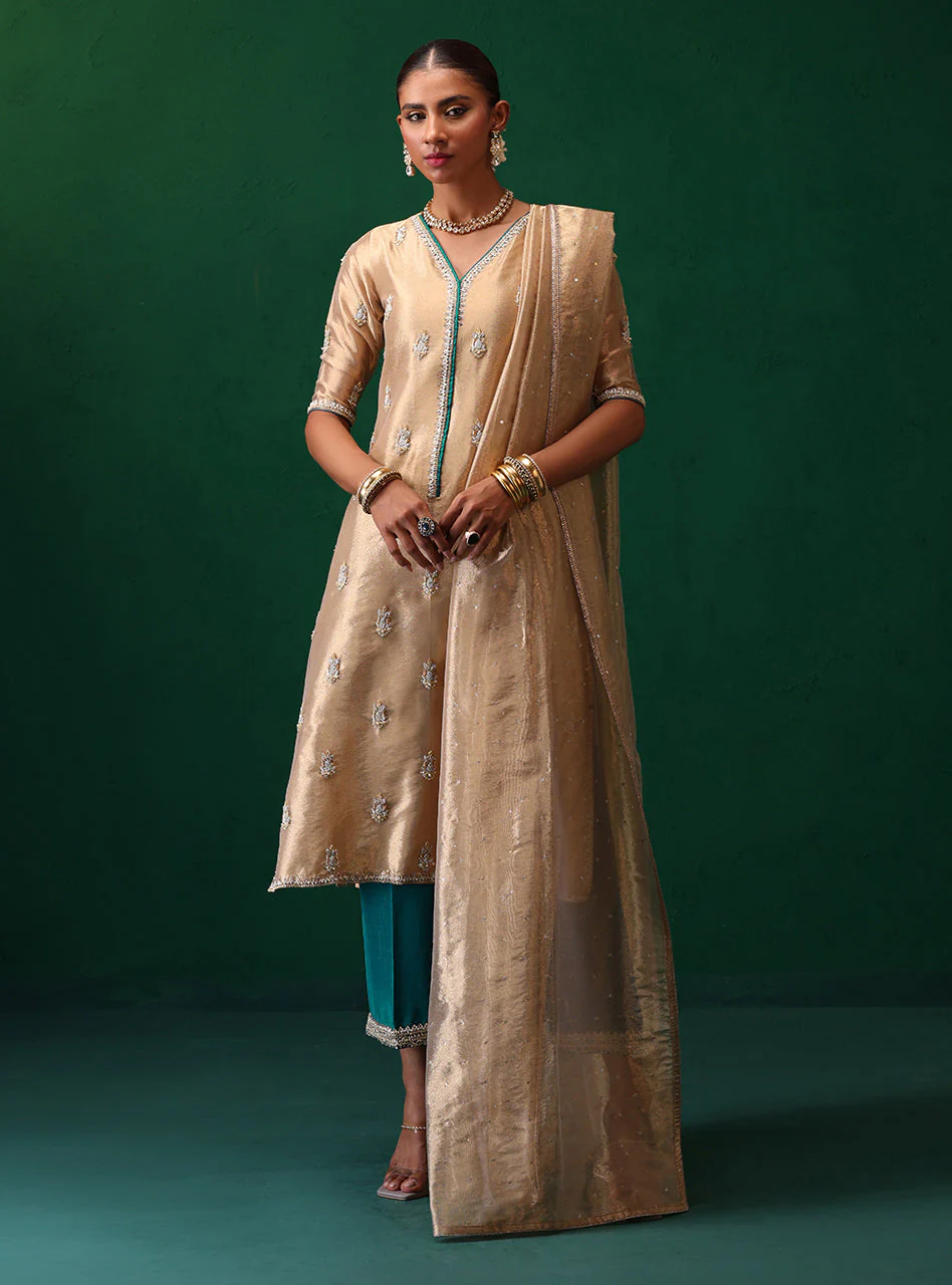 Zainab Chottani Erena Semi Formals 2025