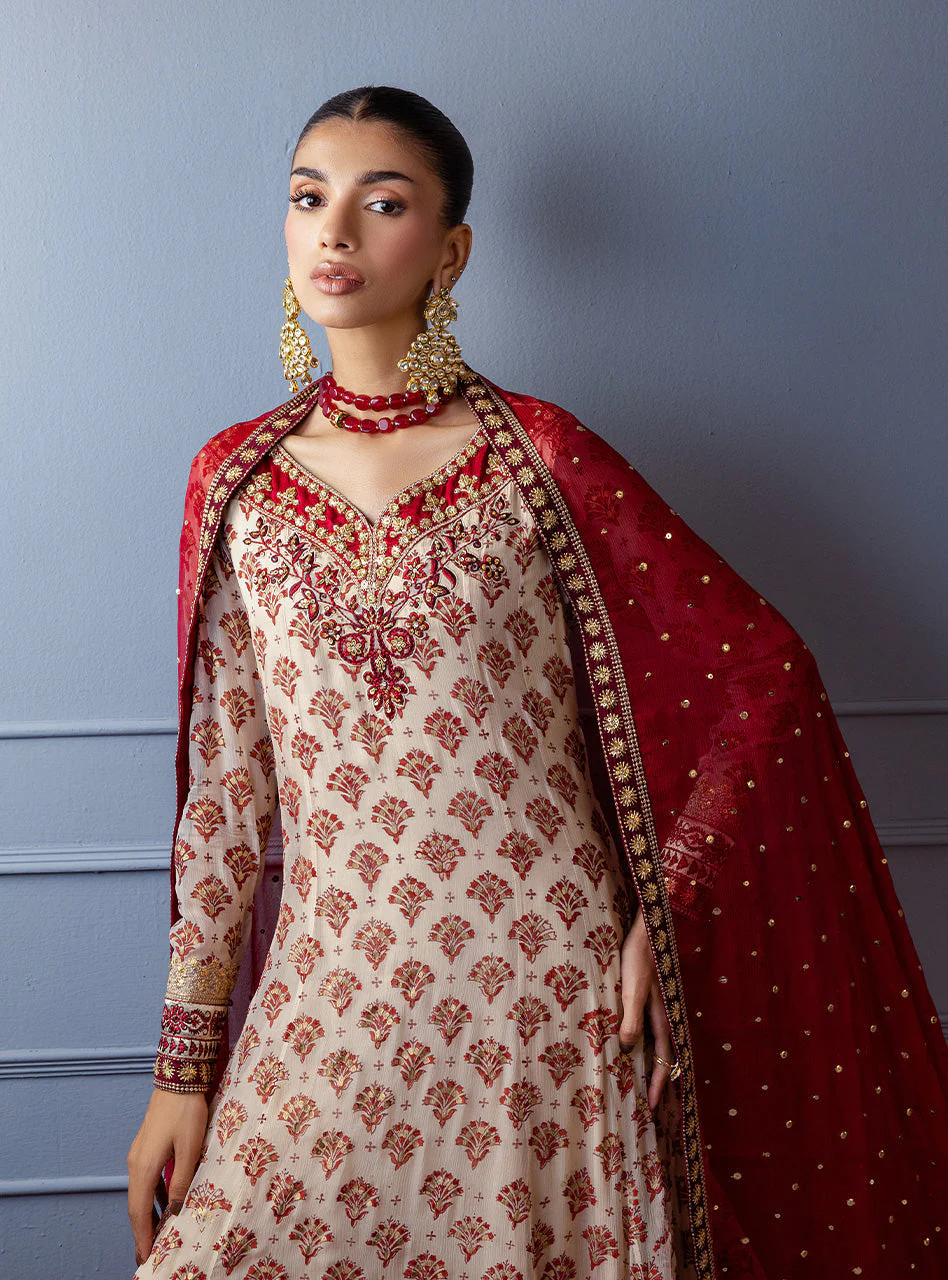 Zainab Chottani Gulzar Nuriyeh Semi Formals 2025 - Image 2