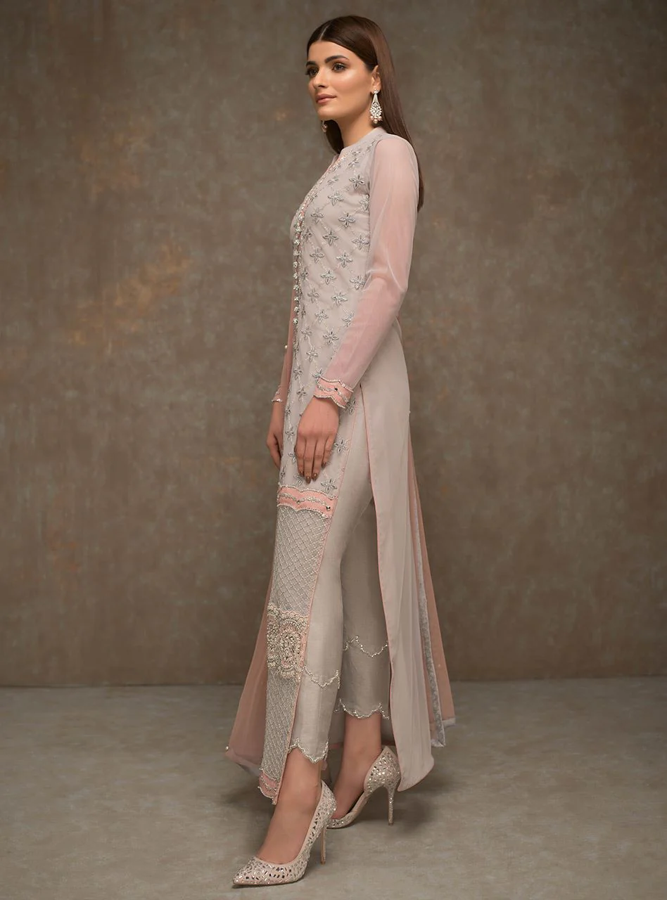 Zainab Chottani Moonlit Rose Semi Formals 2025 - Image 2