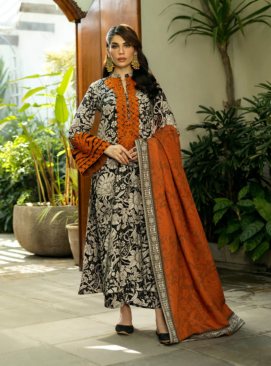Zainab Chottani Mysha Winter Shawls 2024 - Image 2