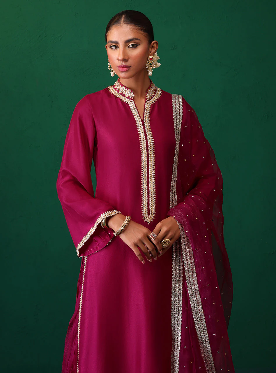 Zainab Chottani Raiha Semi Formals 2025 - Image 2