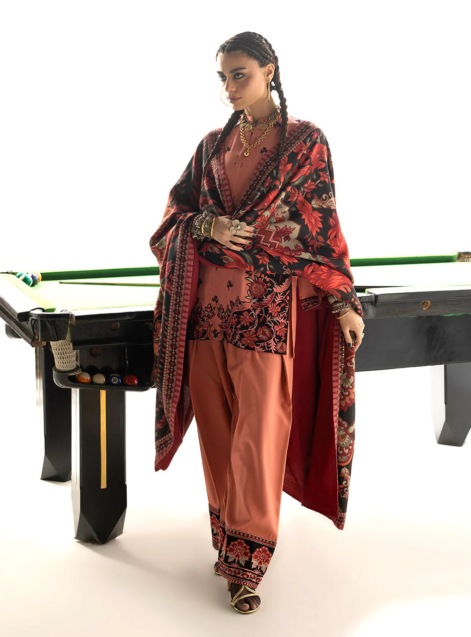 Zainab Chottani Rovi - D5 Winter Shawl Collection 2025 - Image 2