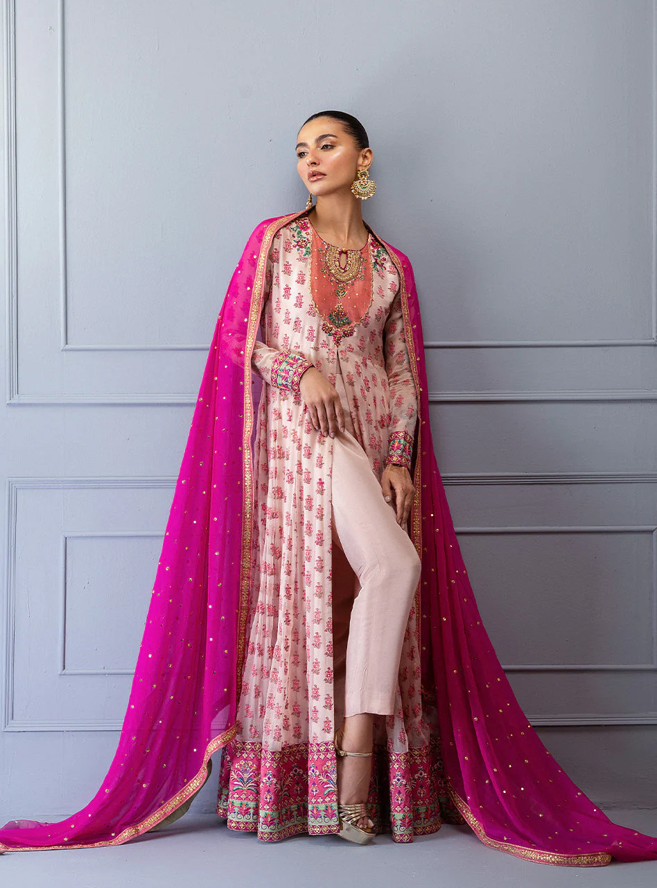 Zainab Chottani Safiye Nuriyeh Semi Formals 2025