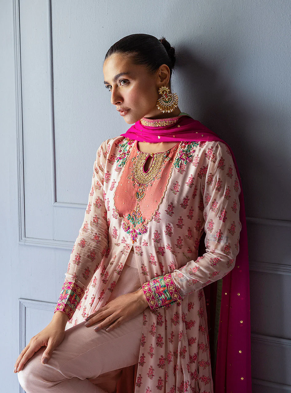 Zainab Chottani Safiye Nuriyeh Semi Formals 2025 - Image 2