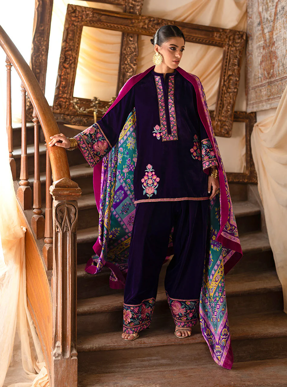 Zainab Chottani Saphir Farshi Velura Velvet Edit 2025