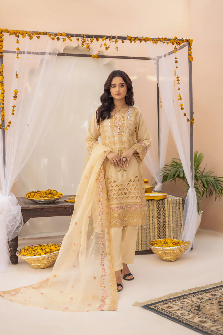 Zainab Fazlani Khusboo Georgia Lawn 2024