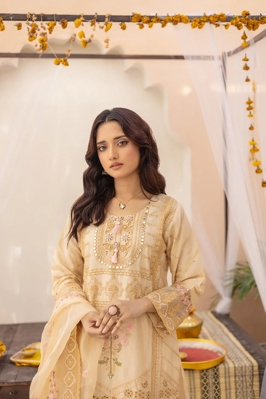 Zainab Fazlani Khusboo Georgia Lawn 2024 - Image 2