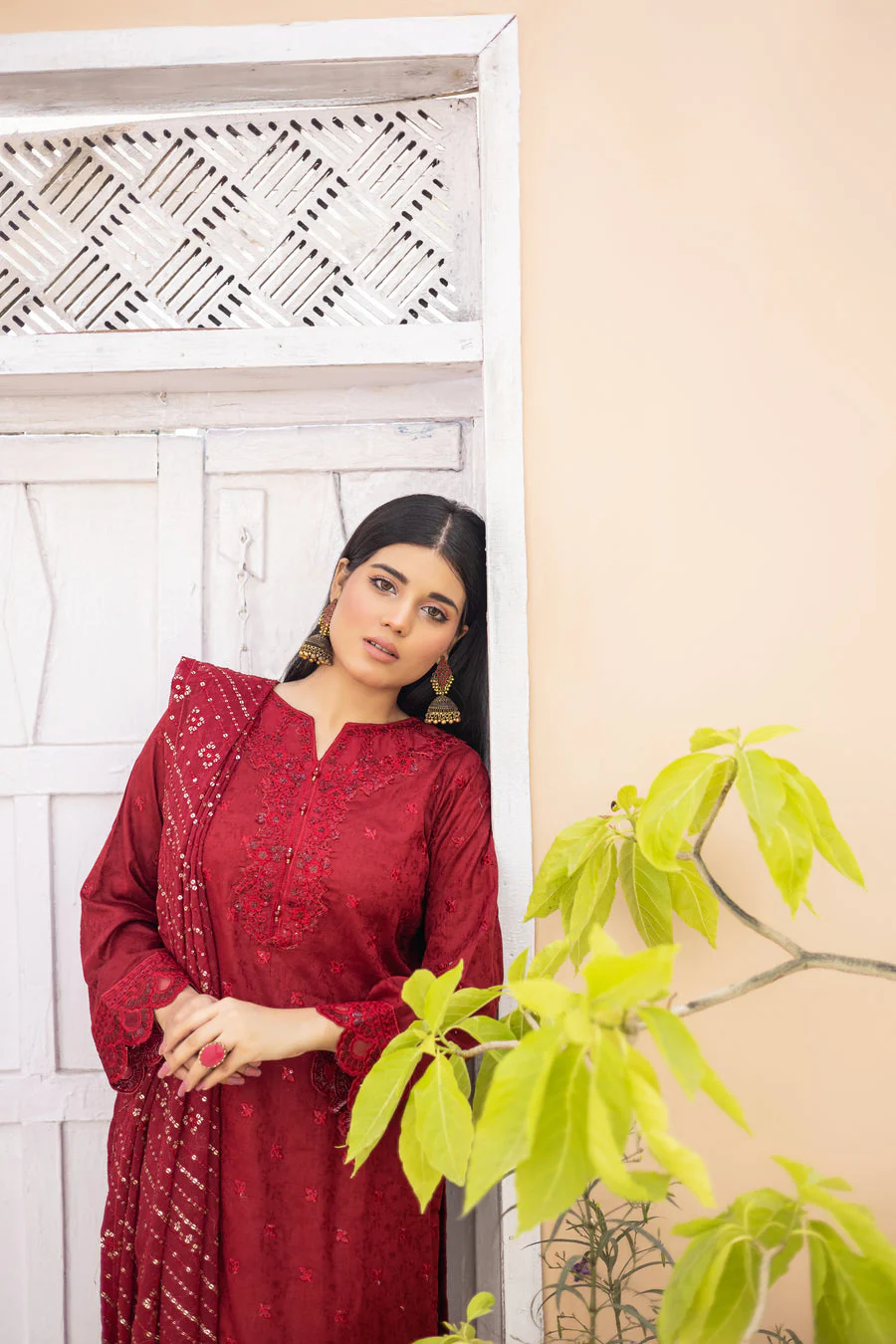 Zainab Fazlani Maheroo Georgia Lawn 2024 - Image 2