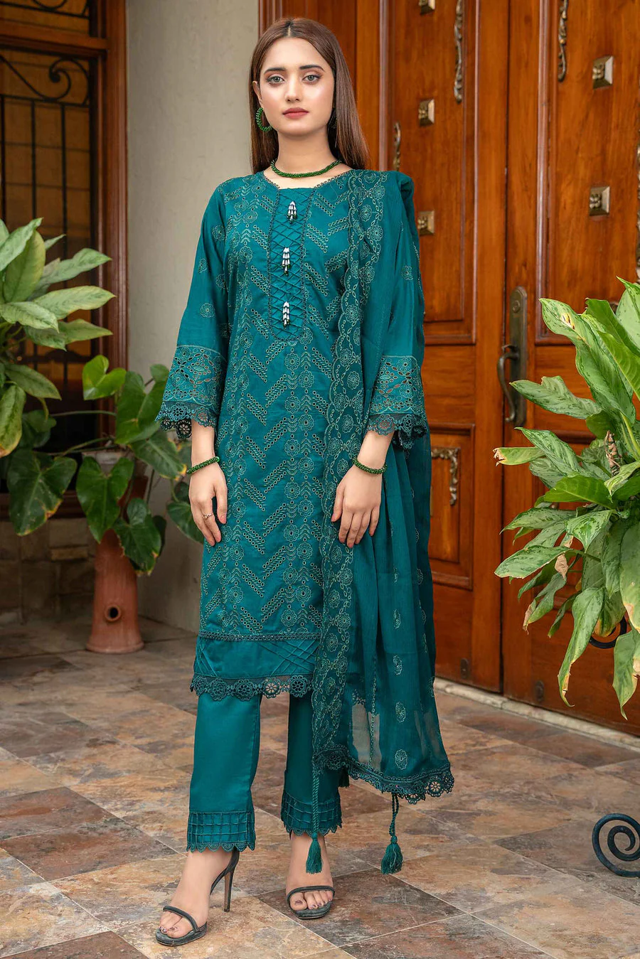 Zainab Fazlani SM-105 Signature Minakari 2024