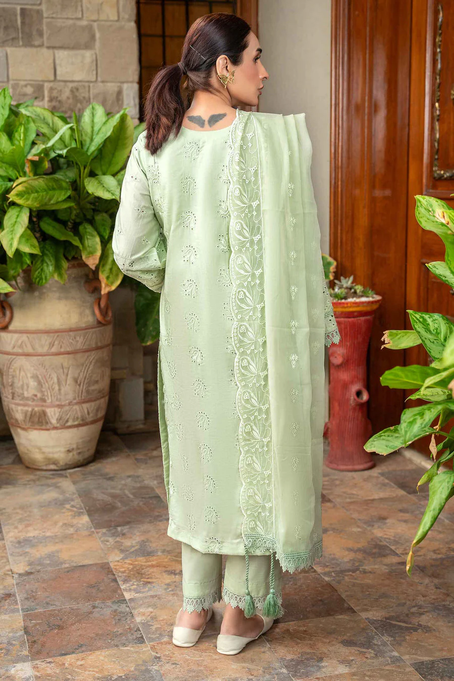 Zainab Fazlani SM-106 Signature Minakari 2024 - Image 2