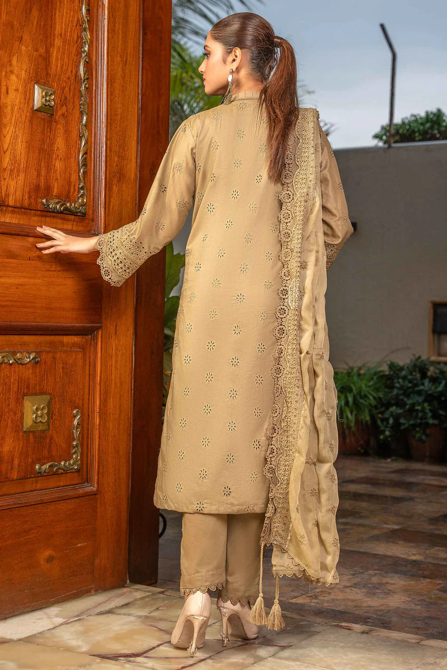 Zainab Fazlani SM-111 Signature Minakari 2024 - Image 2