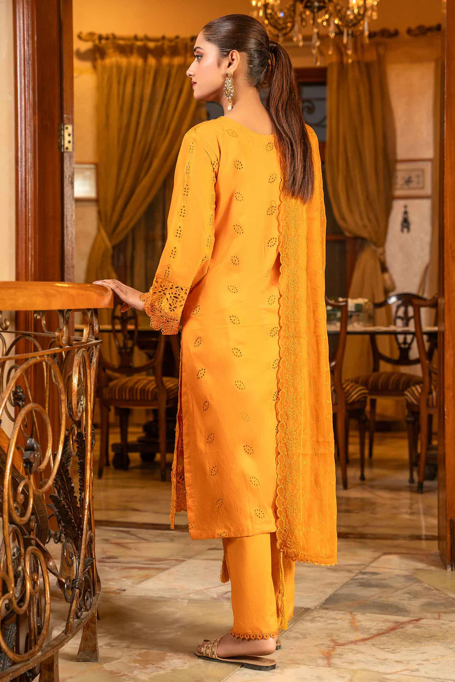Zainab Fazlani SM-112 Signature Minakari 2024 - Image 2
