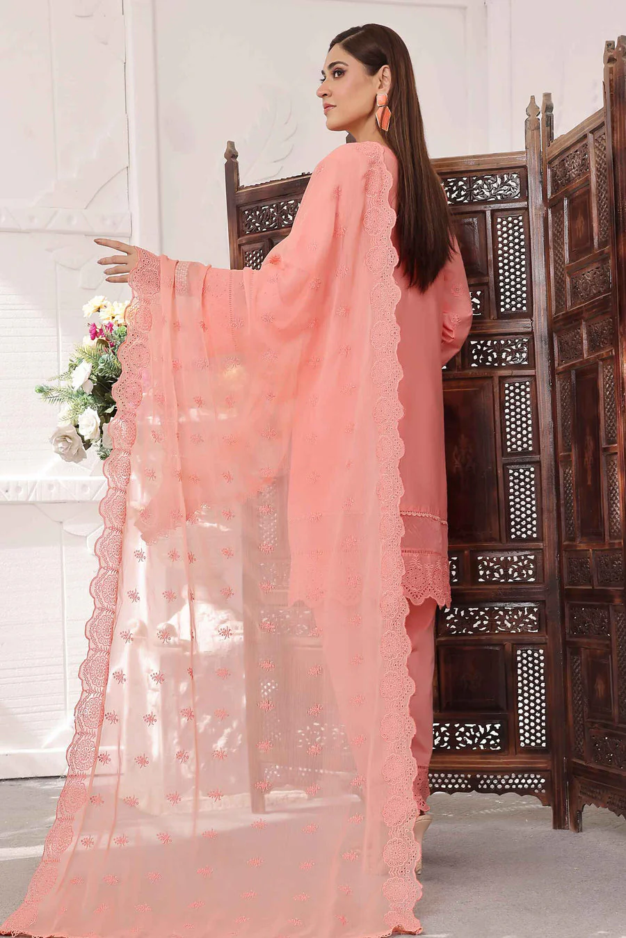 Zainab Fazlani ZA-FS-2427 Fasna-e-Ishq Chikankari 2024 - Image 2