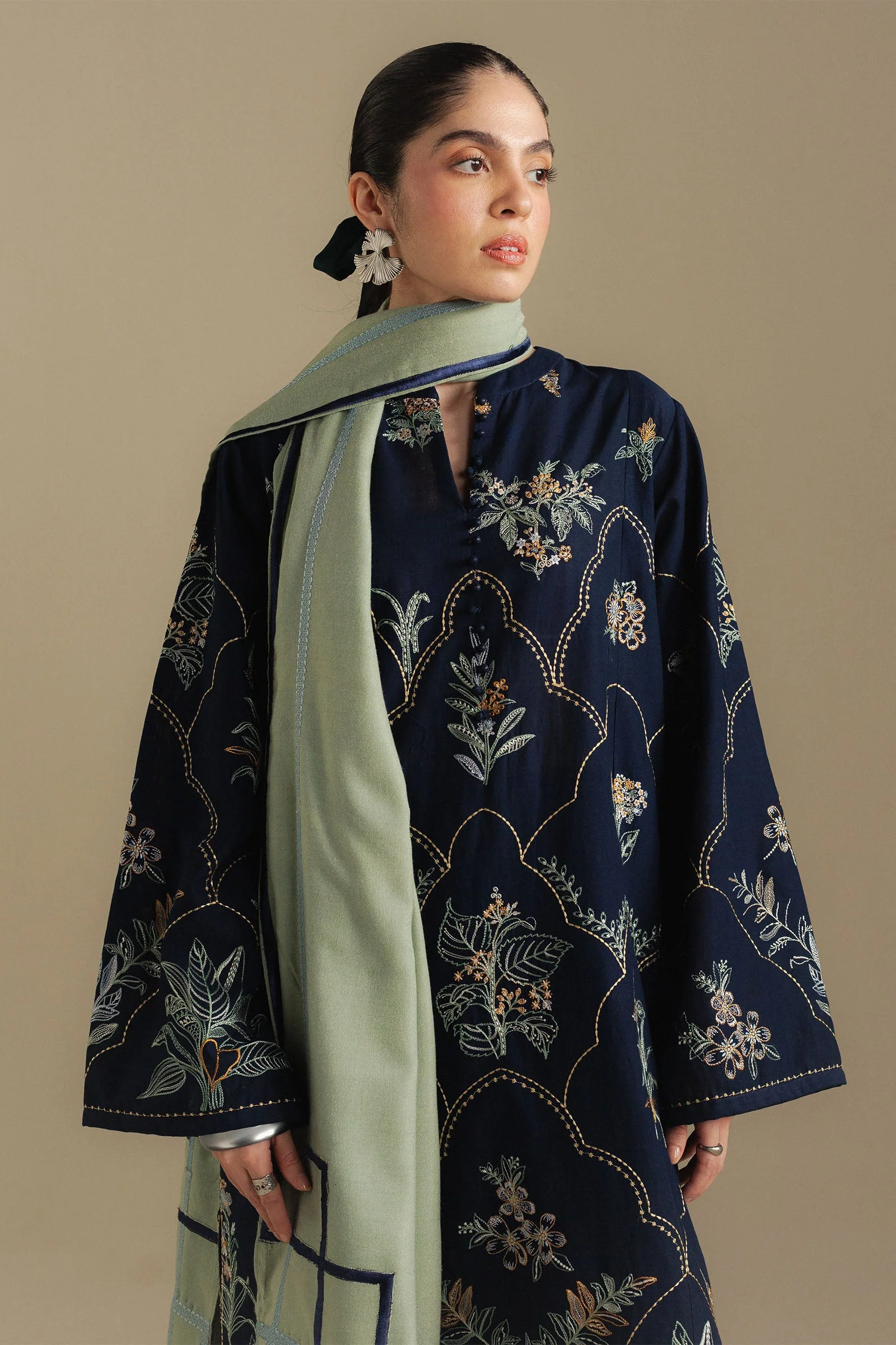 Zara Shahjahan Amber-1B Coco Winter Collection 2025 - Image 2