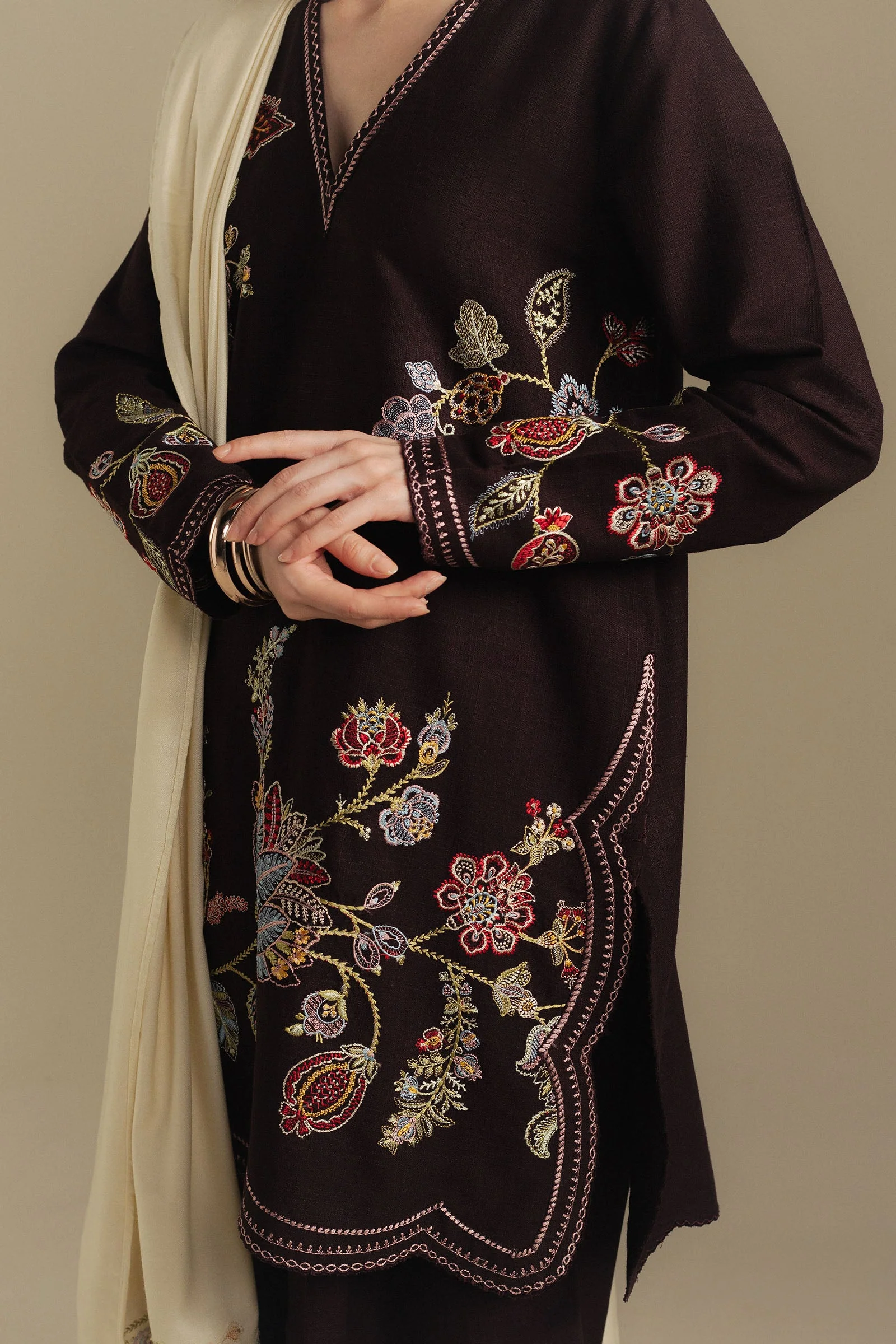 Zara Shahjahan Berry-3A Coco Winter Collection 2025 - Image 2