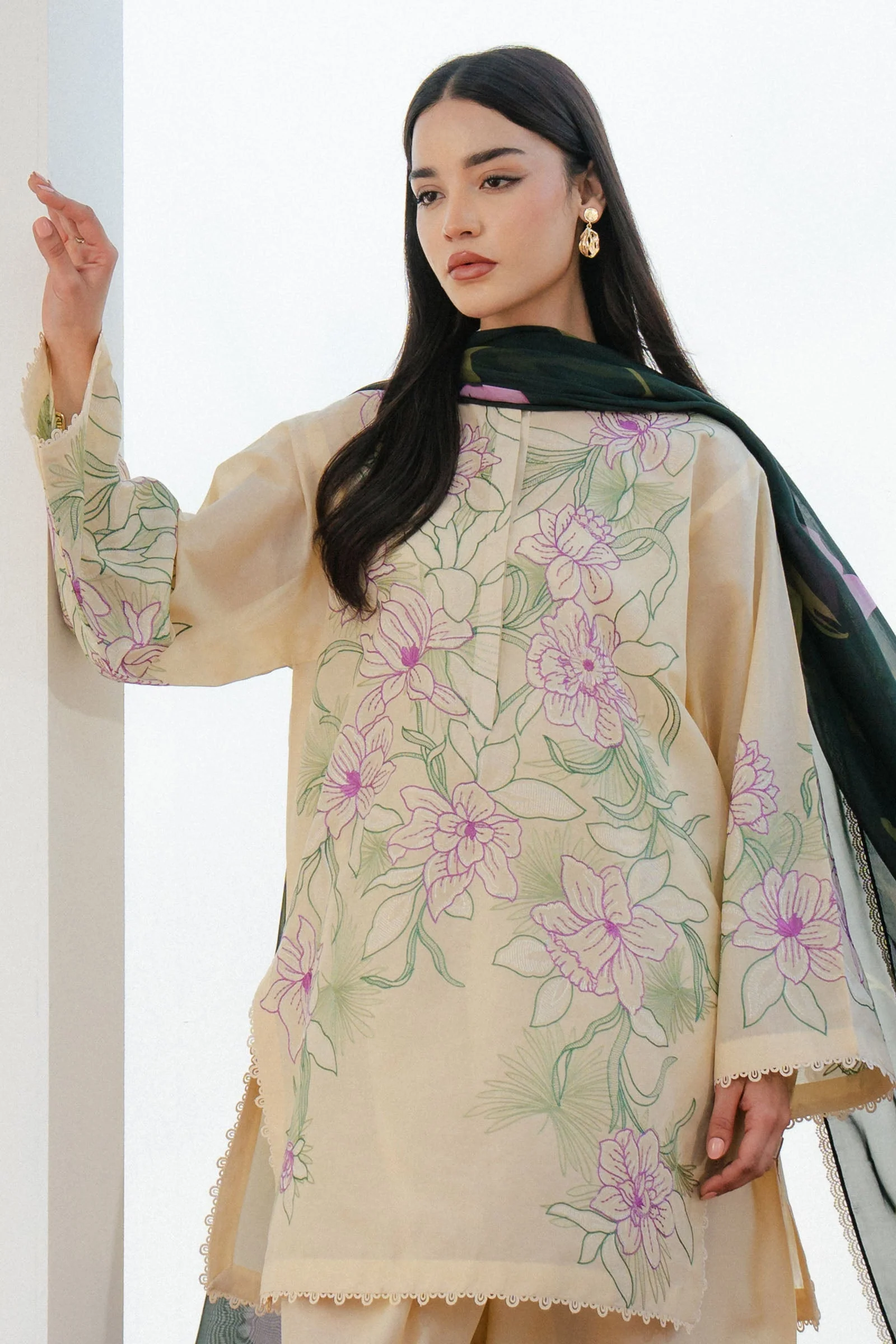 Zara Shahjahan Bloom-1B Coco Lawn
2025 - Image 2