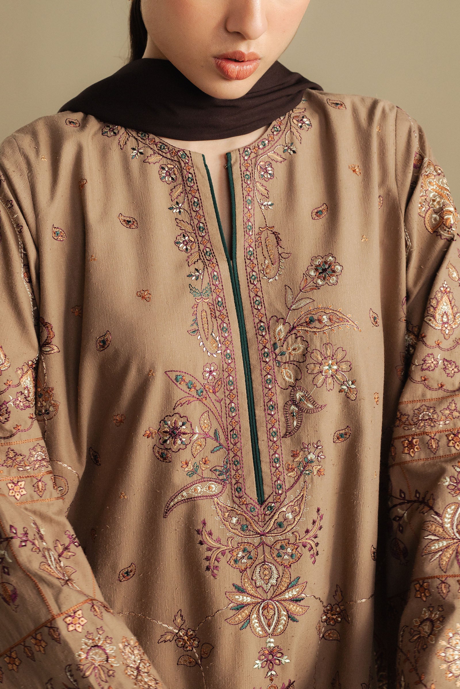 Zara Shahjahan Bloom-6B Coco Winter Collection 2025 - Image 2