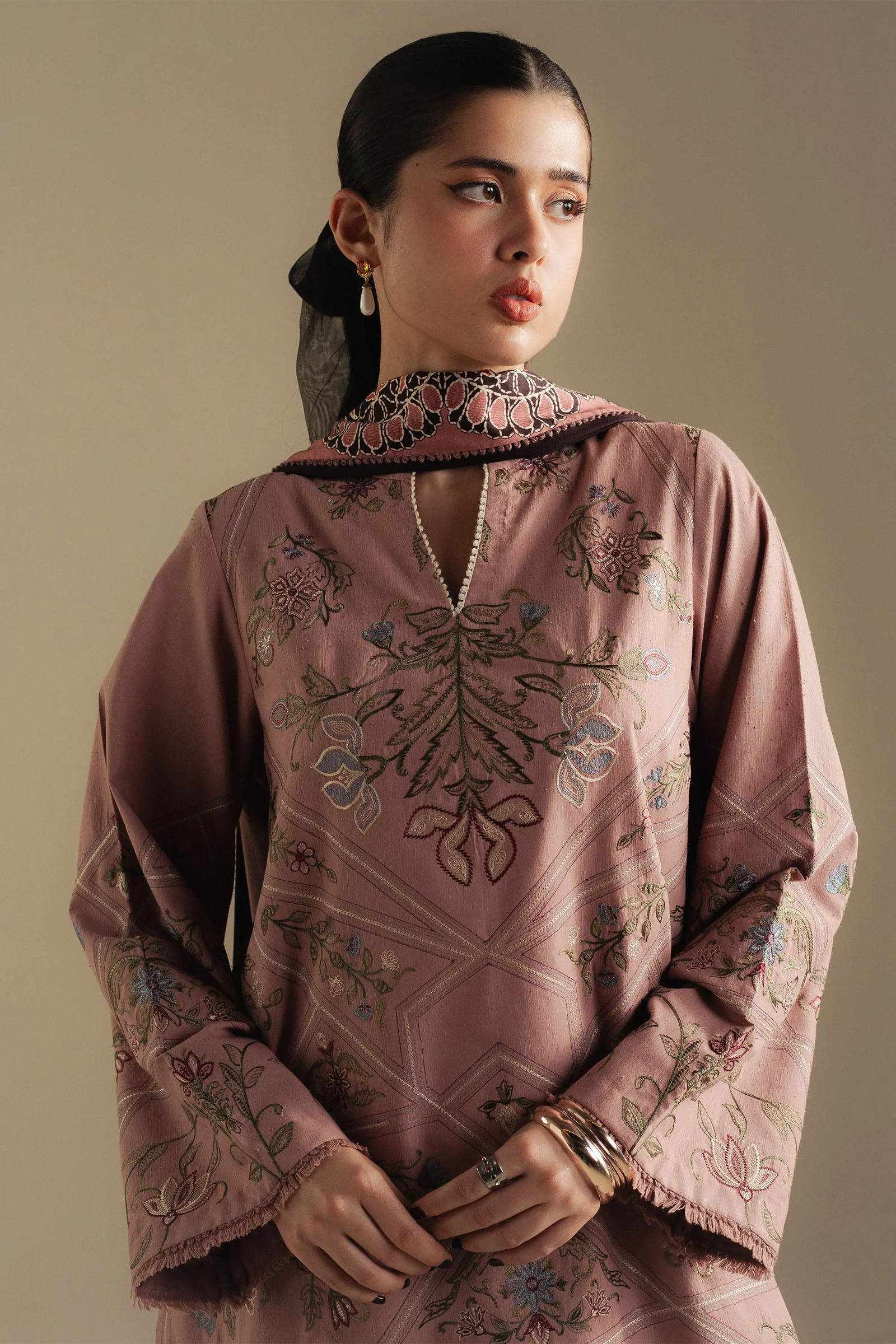 Zara Shahjahan Coral-4A Coco Winter Collection 2025 - Image 2