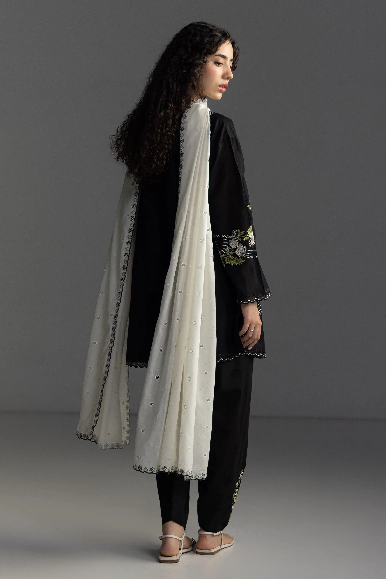 Zara Shahjahan Evia-9A Online Shopping - Image 2
