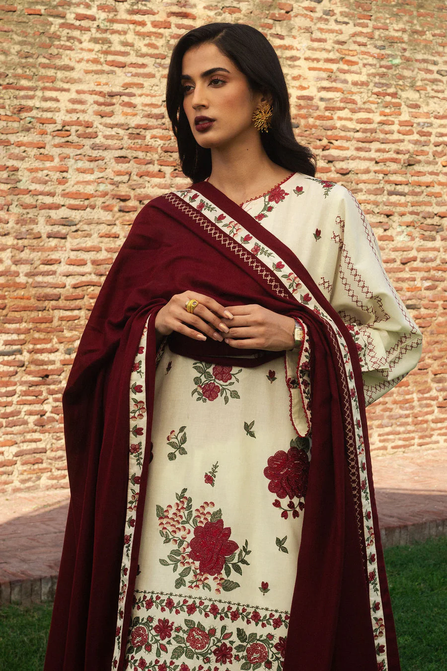 Zara Shahjahan Farideh-D1 Winter Collection 2024 - Image 2