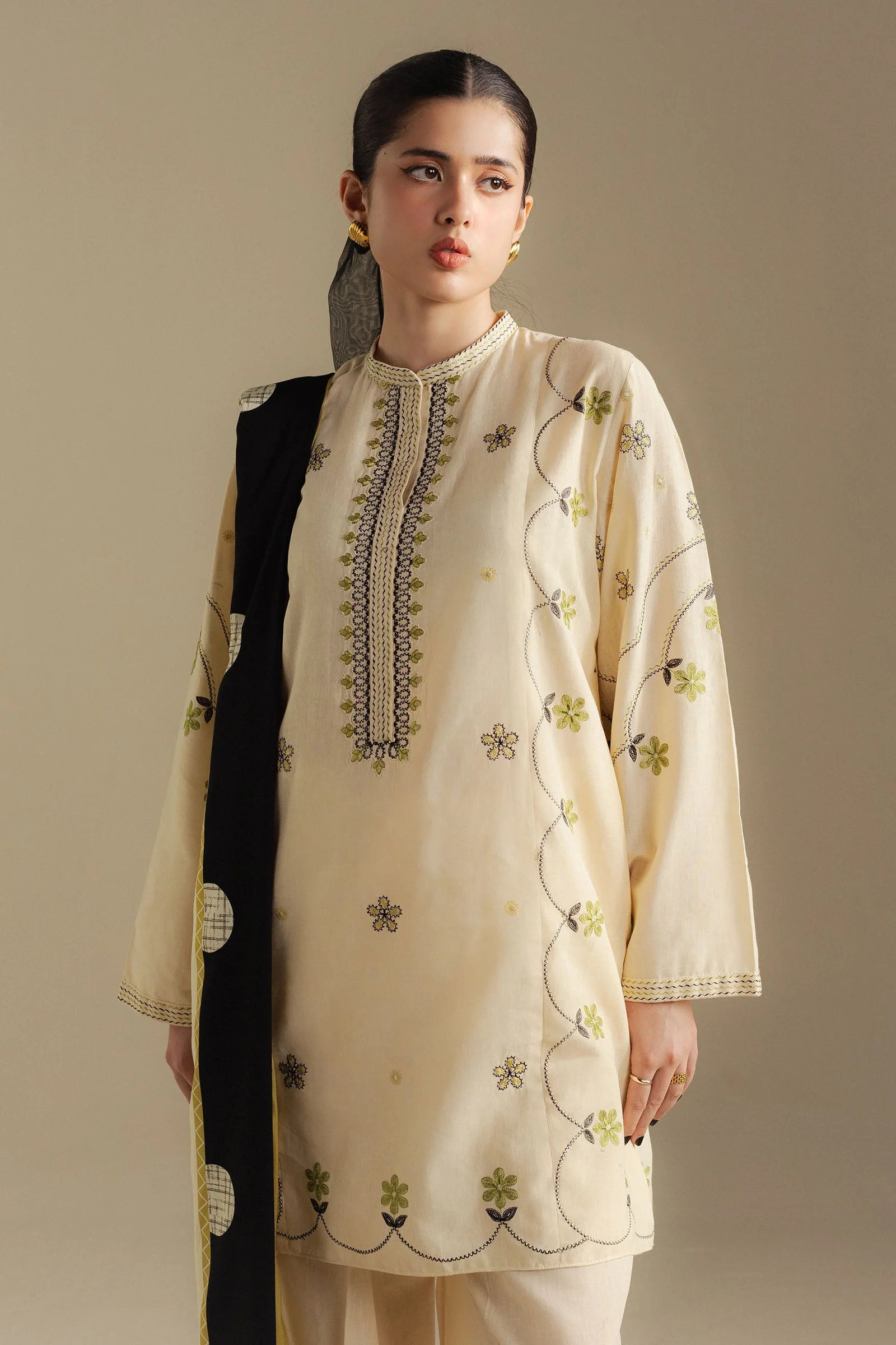 Zara Shahjahan Fawn-8B Coco Winter Collection 2025 - Image 2