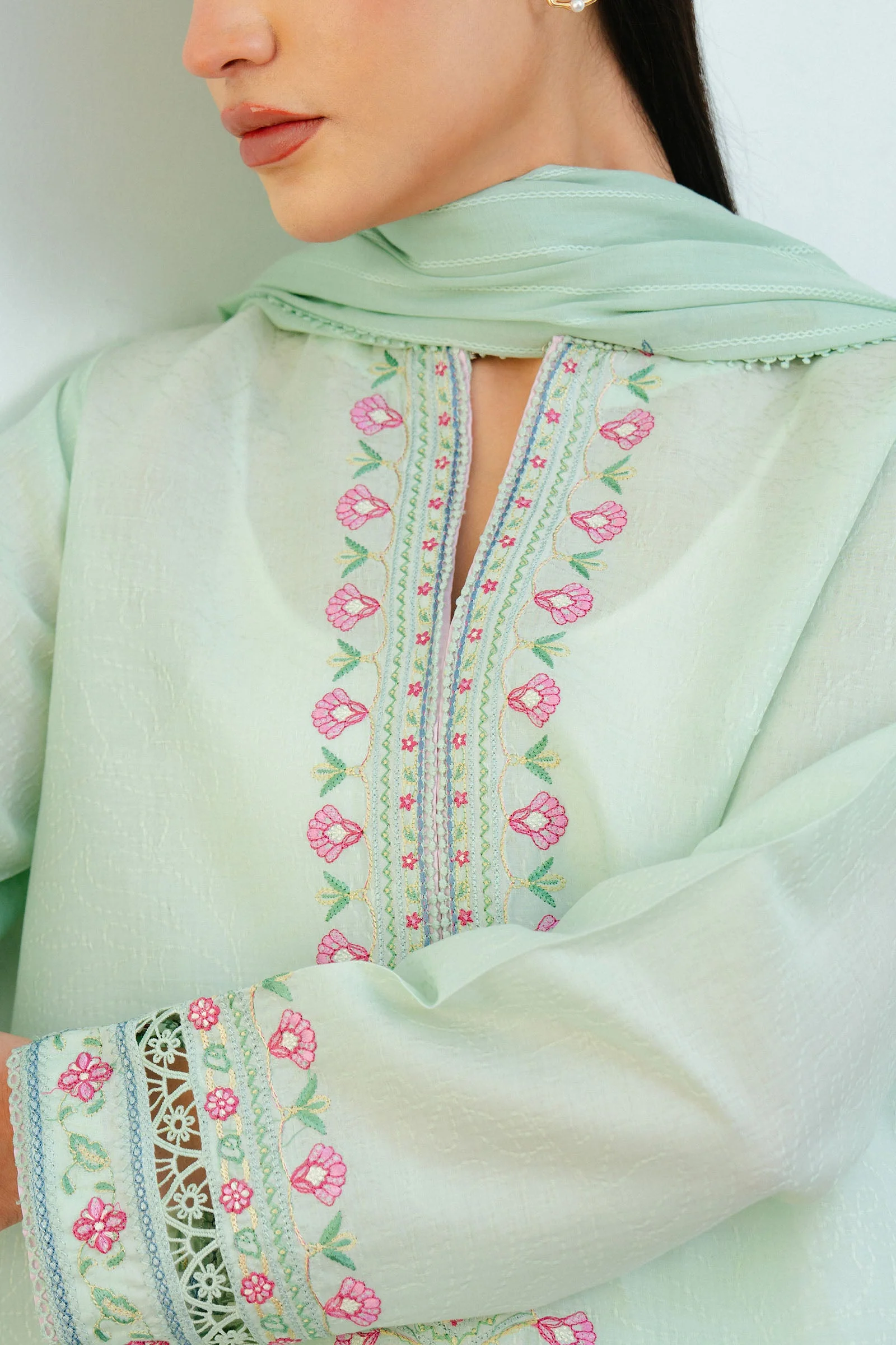 Zara Shahjahan Indi-9A Coco Lawn
2025 - Image 2