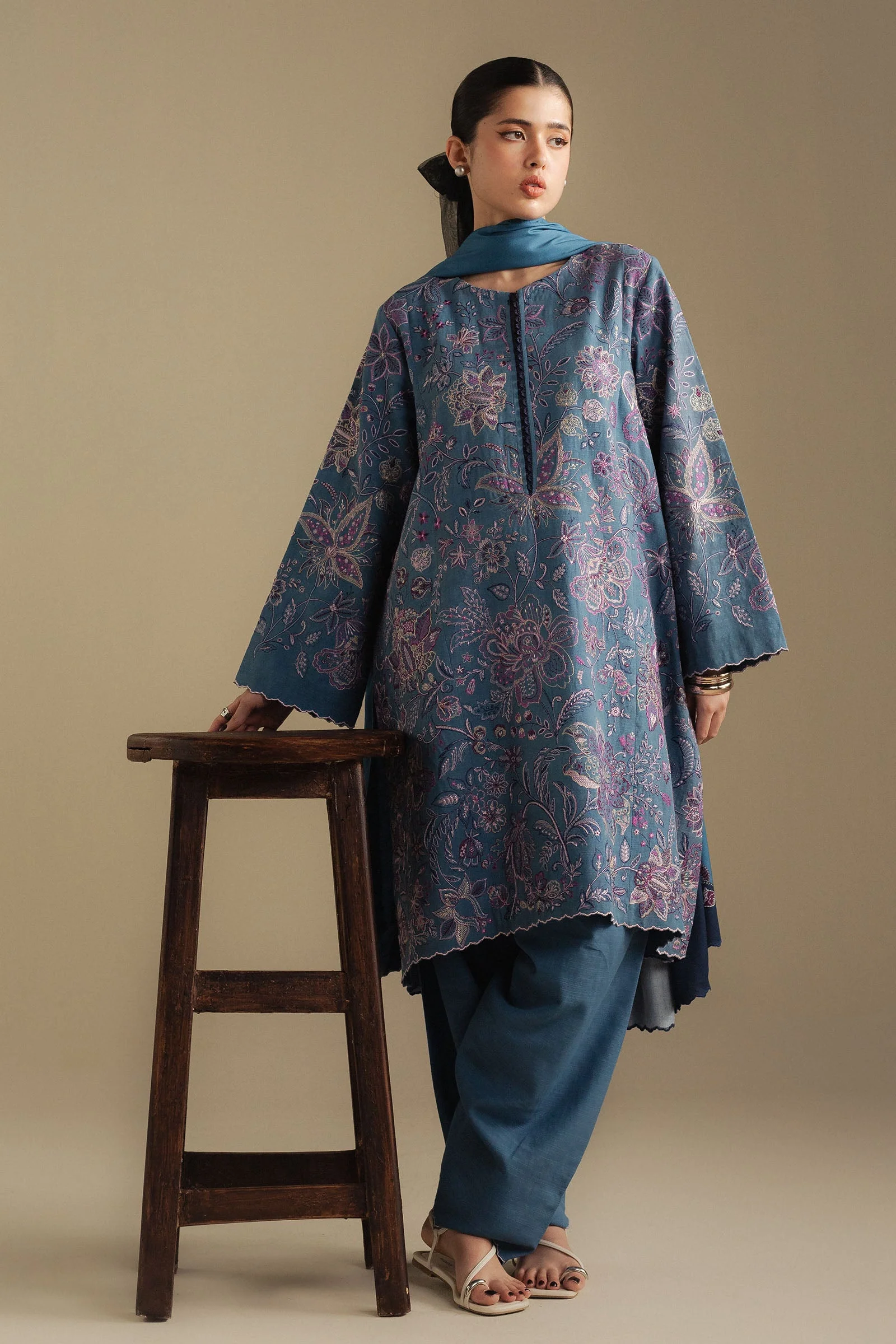 Zara Shahjahan Mist-2B Coco Winter Collection 2025 - Image 2