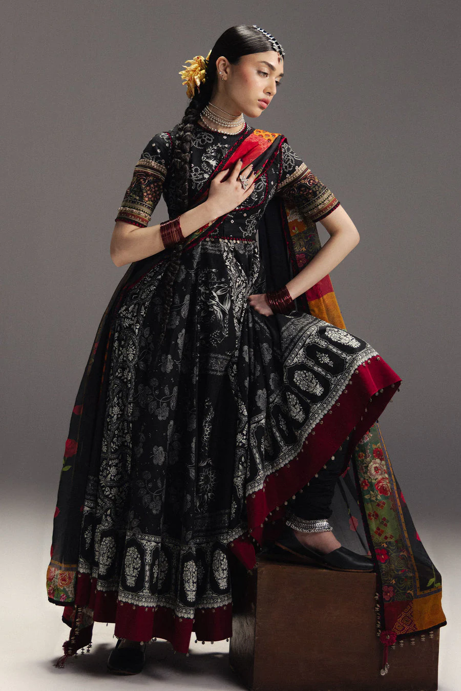 Zara Shahjahan Surkh Bahar-D1 Anarkali Collection 2026 - Image 2